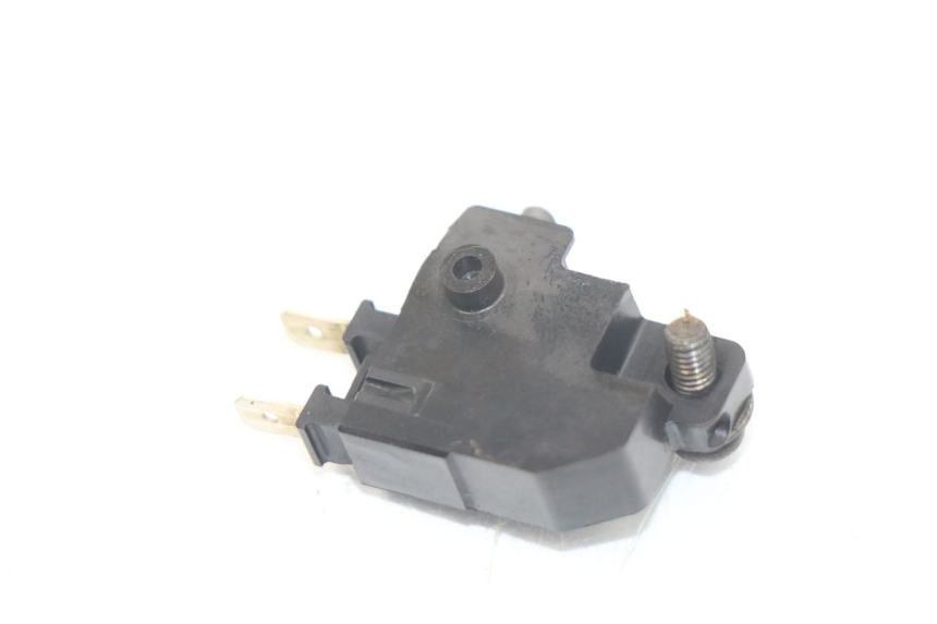 photo de RIGHT STOP LIGHT SWITCH HONDA INTEGRA NC D 750 (2016 - 2018) - Zoom on usage condition