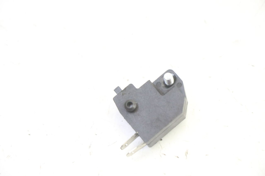 photo de RIGHT STOP LIGHT SWITCH KIDEN KD125-G 125 (2018 - 2022) - Zoom on usage condition