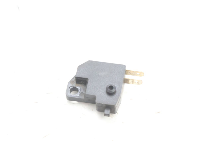 photo de RIGHT STOP LIGHT SWITCH PEUGEOT KISBEE 2T 50 (2010 - 2017) - Alternative perspective