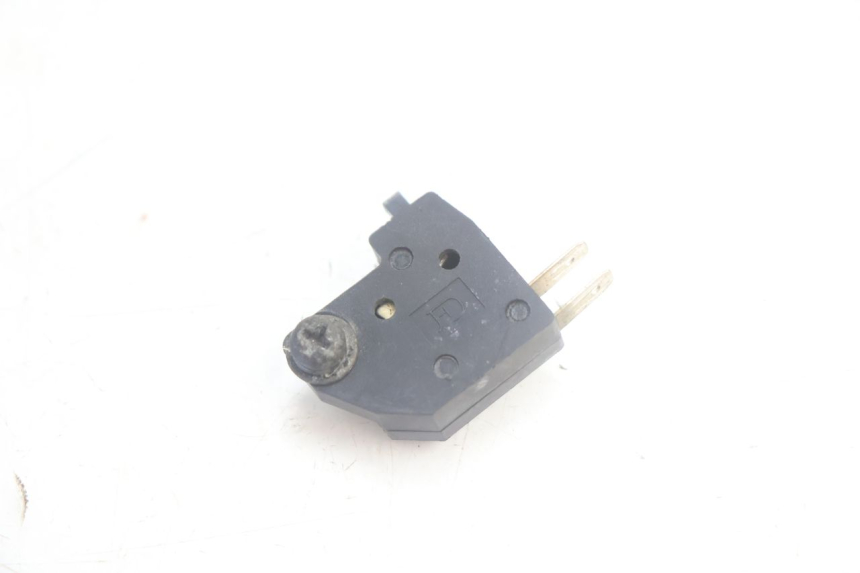 photo de RIGHT STOP LIGHT SWITCH PEUGEOT KISBEE 4T 50 (2018 - 2022) - Main view