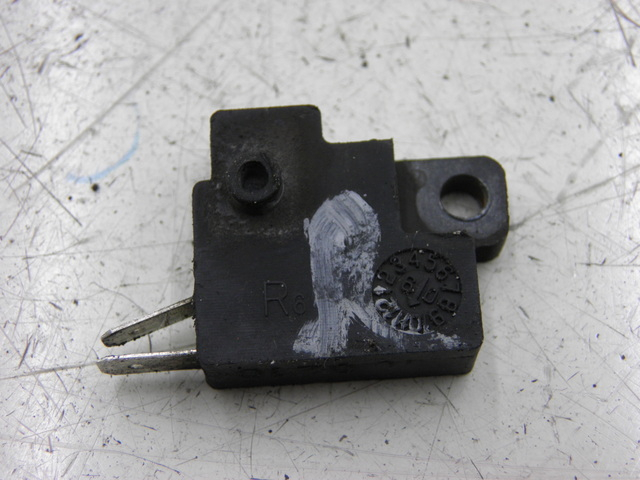 photo de RIGHT STOP LIGHT SWITCH KYMCO DINK 125 (2007 - 2011) - Main view