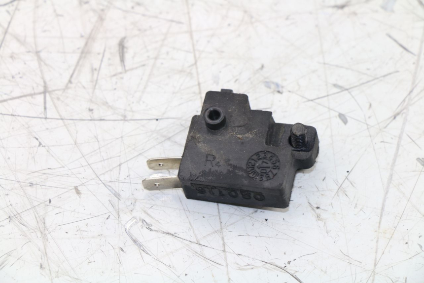 photo de RIGHT STOP LIGHT SWITCH KYMCO SPACER 50 (1998 - 2009) - Alternative perspective