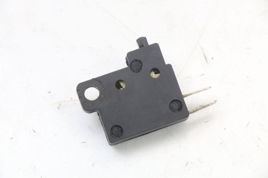 photo de RIGHT STOP LIGHT SWITCH MOTO GUZZI NORGE 8V GT 1200 (2011 - 2016) - Zoom on usage condition