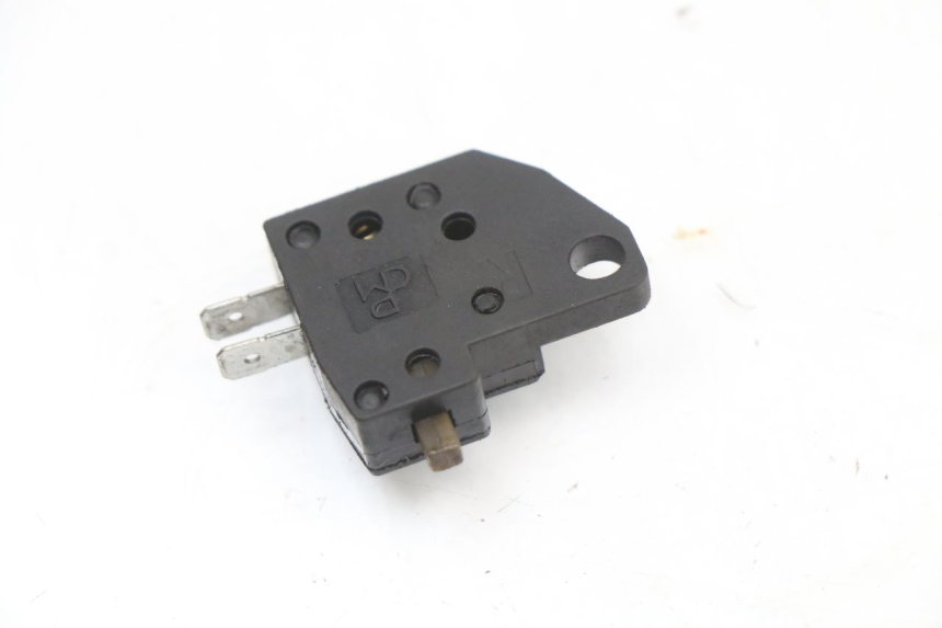 photo de RIGHT STOP LIGHT SWITCH JM MOTORS OLDIES 4T 50 (2010 - 2020) - Zoom on usage condition