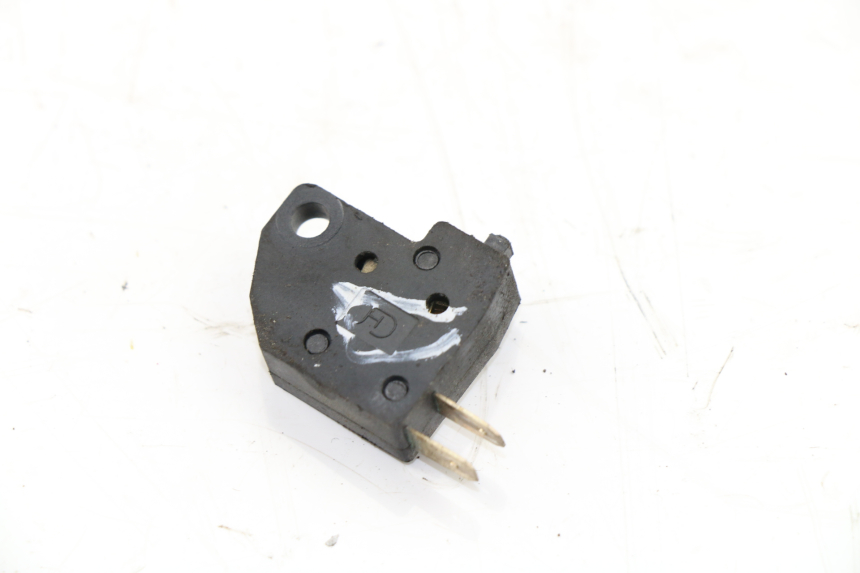 photo de RIGHT STOP LIGHT SWITCH SYM ORBIT 2 50 (2008 - 2014) - Zoom on usage condition