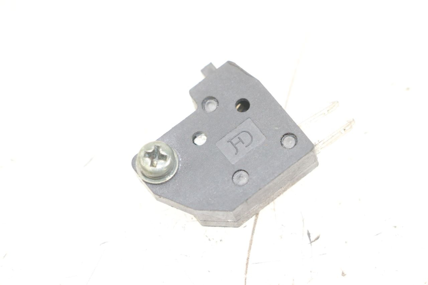 photo de RIGHT BRAKE LIGHT SWITCH SYM ORBIT III 3 4T 50 (2018 - 2021) - Main view