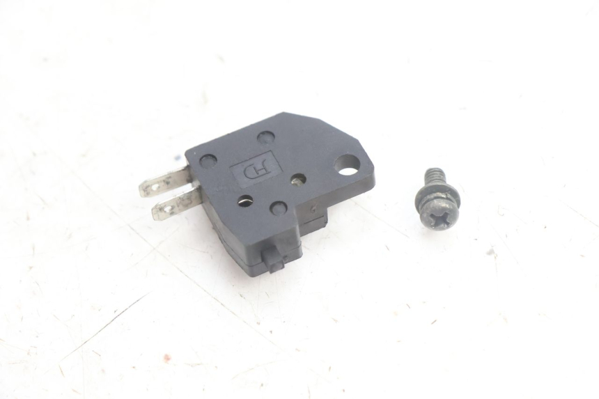 photo de RIGHT STOP LIGHT SWITCH SYM ORBIT III 3 4T 50 (2021 - 2025) - Component detail