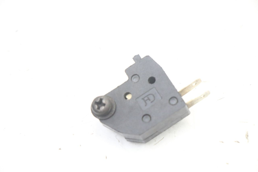 photo de RIGHT STOP LIGHT SWITCH PEUGEOT KISBEE 4T 50 (2018 - 2022) - Main view