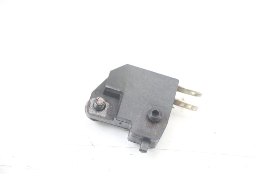photo de RIGHT STOP LIGHT SWITCH PEUGEOT KISBEE 4T 50 (2018 - 2022) - Alternative perspective