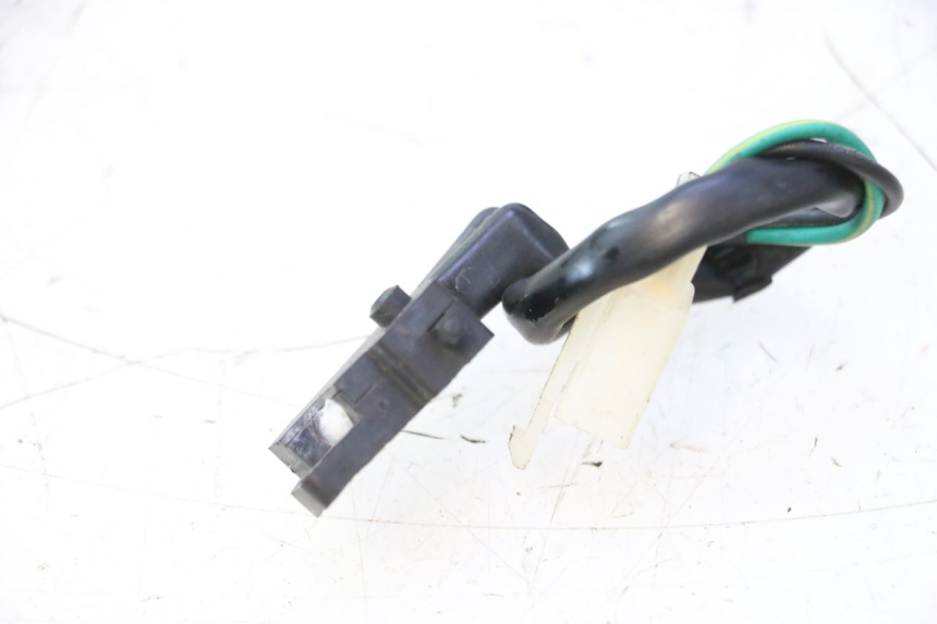 photo de RIGHT STOP LIGHT SWITCH RAZZO QTR 50 (2011 - 2018) - Zoom on usage condition
