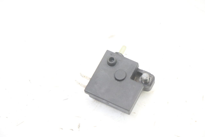 photo de RIGHT STOP LIGHT SWITCH ROYAL ENFIELD HYMALAYAN 410 (2016 - 2023) - Zoom on usage condition