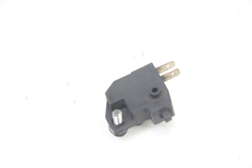 photo de RIGHT STOP LIGHT SWITCH PEUGEOT SATELIS 125 (2013 - 2018) - Alternative perspective