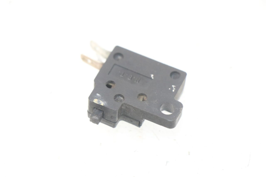 photo de RIGHT STOP LIGHT SWITCH HONDA SES DYLAN 125 (2002 - 2006) - Component detail