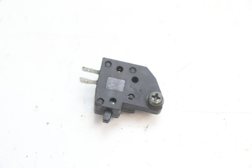 photo de RIGHT STOP LIGHT SWITCH YAMASAKI STREET 50 (2013 - 2018) - Component detail