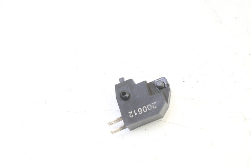 photo de RIGHT STOP LIGHT SWITCH PEUGEOT STREETZONE I NAKED 2T 50 (2018 - 2020) - Zoom on usage condition
