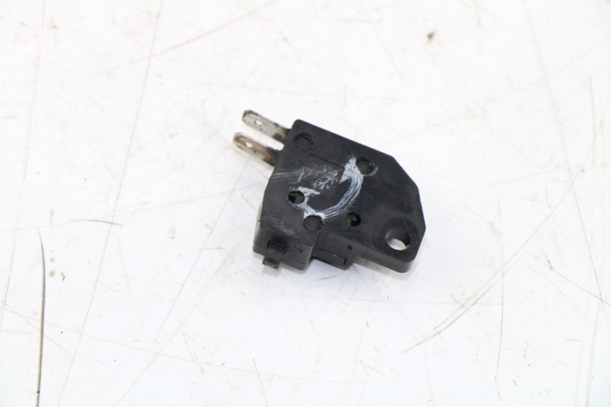 photo de RIGHT STOP LIGHT SWITCH SUZUKI GSX R 750 (1996 - 2000) - Component detail