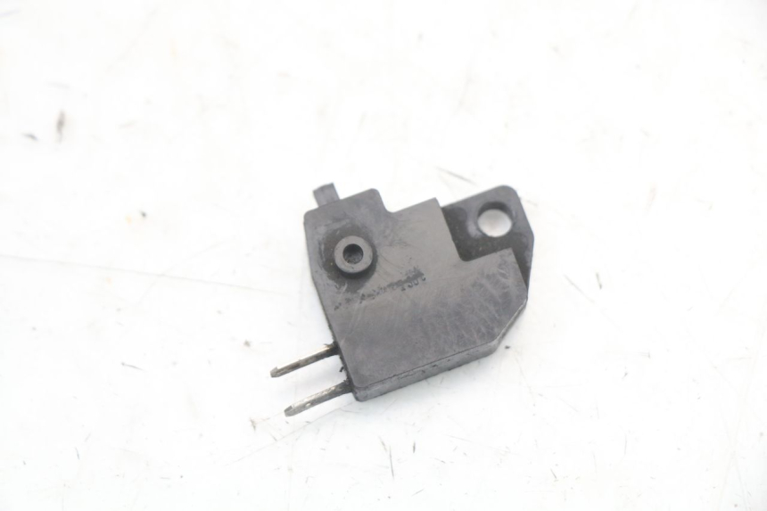 photo de RIGHT STOP LIGHT SWITCH SUZUKI SV S 650 (1999 - 2002) - Main view