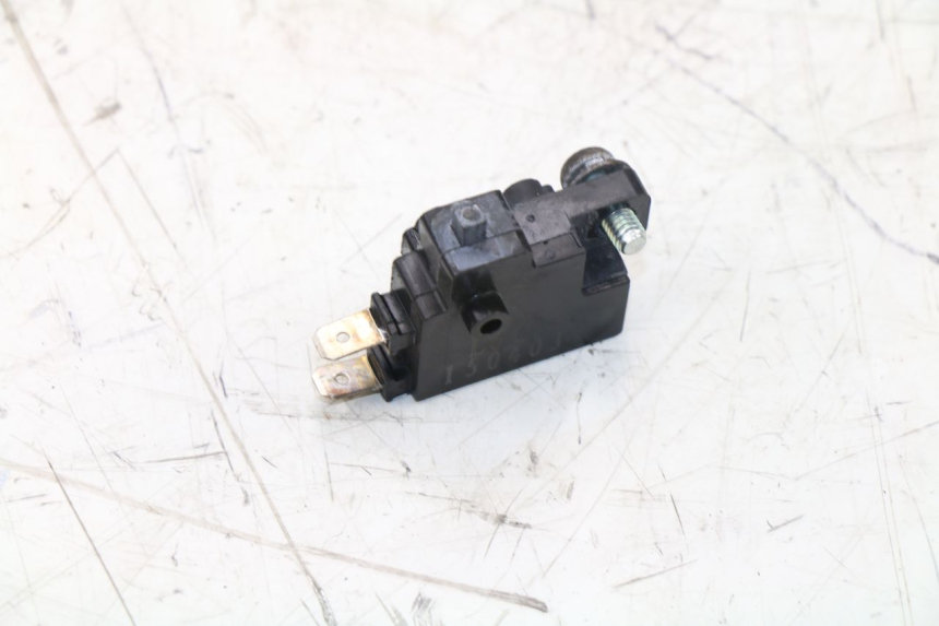 photo de RIGHT STOP LIGHT SWITCH SYM GTS EFI 125 (2012 - 2016) - Zoom on usage condition