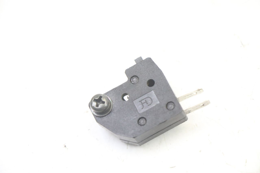 photo de RIGHT BRAKE LIGHT SWITCH SYM ORBIT III 3 4T 50 (2018 - 2021) - Main view