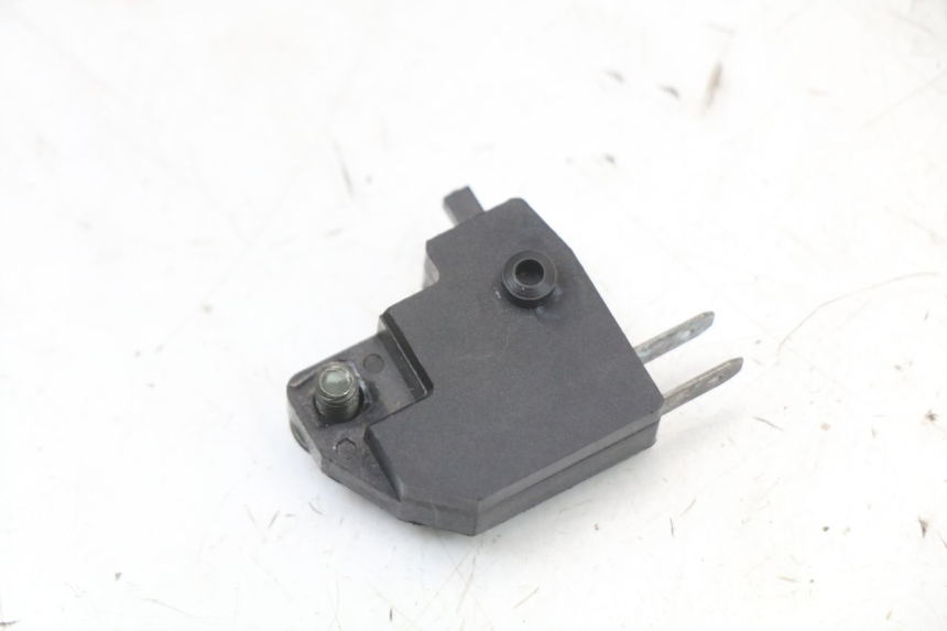 photo de RIGHT STOP LIGHT SWITCH HONDA TRX 300 (1988 - 2000) - Zoom on usage condition