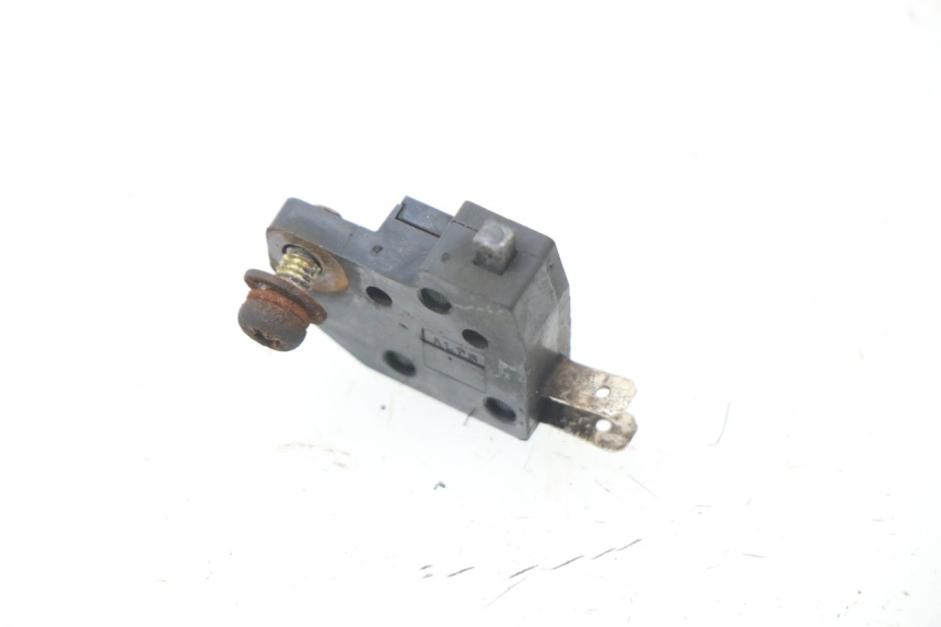 photo de RIGHT BRAKE LIGHT SWITCH SUZUKI UH BURGMAN 125 (2002 - 2006) - Component detail