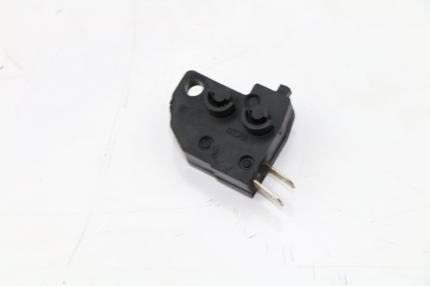 photo de RIGHT STOP LIGHT SWITCH KAWASAKI VERSYS ABS 650 (2006 - 2010) - Zoom on usage condition