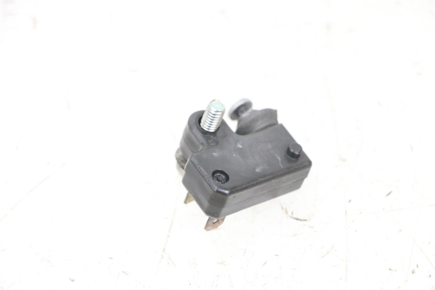 photo de RIGHT BRAKE LIGHT SWITCH YAMAHA XMAX X-MAX 125 (2006 - 2009) - Component detail