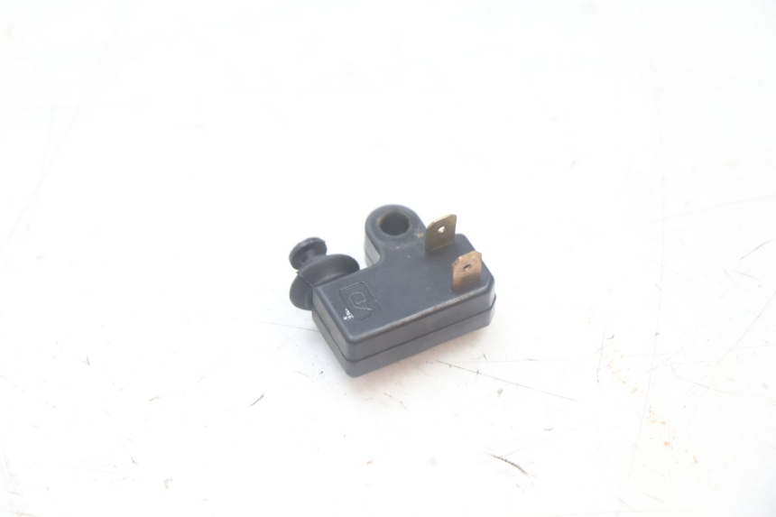 photo de RIGHT BRAKE LIGHT SWITCH YAMAHA XMAX X-MAX 125 (2006 - 2009) - Main view