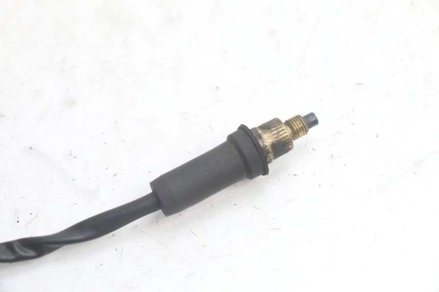 photo de RIGHT STOP LIGHT SWITCH YAMAHA YP MAJESTY 125 (1998 - 2001) - Zoom on usage condition