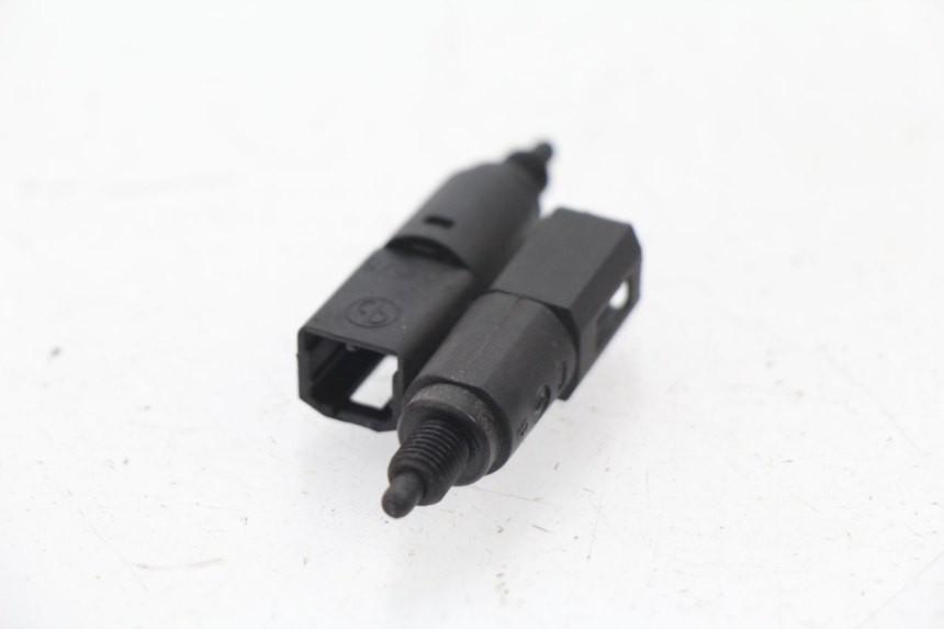 photo de STOP LIGHT SWITCH PIAGGIO FLY 2T 50 (2004 - 2017) - Component detail