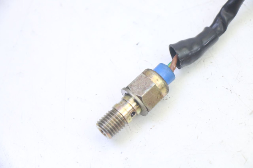 photo de LEFT STOP LIGHT SWITCH ADIVA AD3 300 (2014 - 2020) - Zoom on usage condition