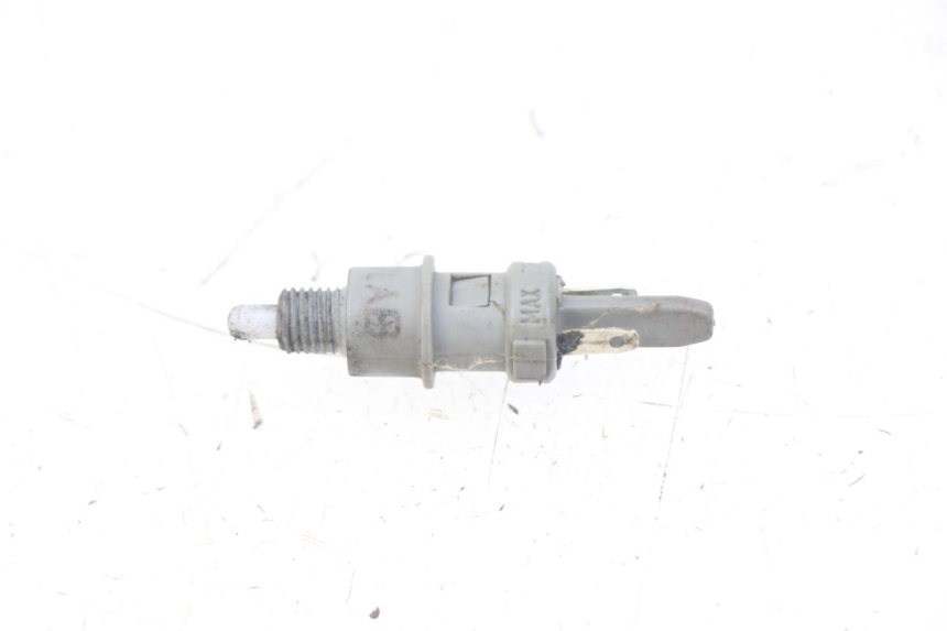 photo de LEFT BRAKE LIGHT SWITCH DERBI BOULEVARD 50 (2009 - 2006) - Zoom on usage condition