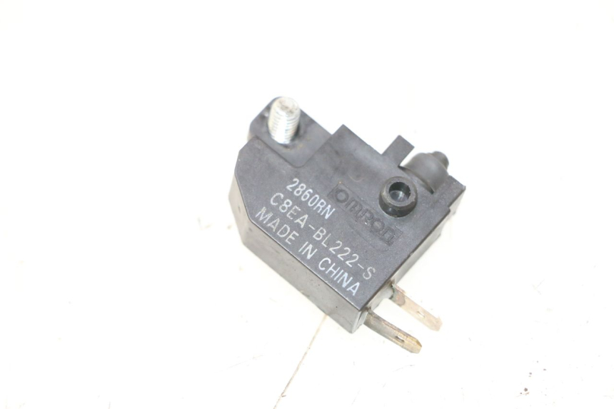 photo de LEFT BRAKE LIGHT SWITCH SUZUKI BURGMAN 125 (2007 - 2014) - Component detail