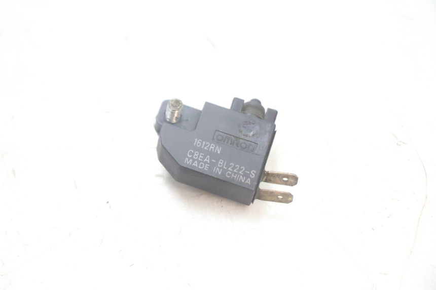 photo de LEFT STOP LIGHT SWITCH SUZUKI BURGMAN EXECUTIVE ABS 650 (2006 - 2012) - Zoom on usage condition