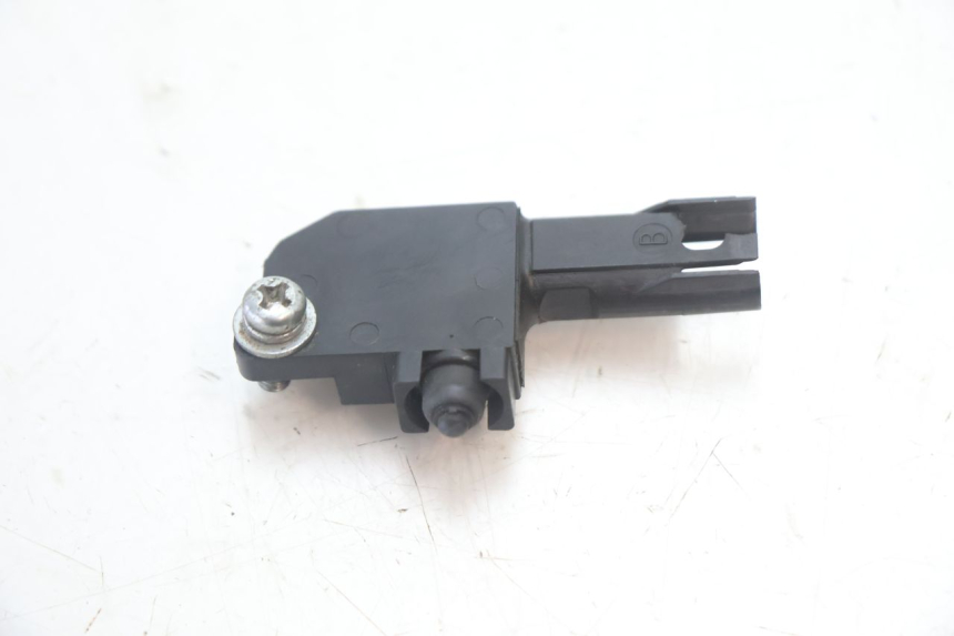 photo de LEFT STOP LIGHT SWITCH BMW C SPORT 650 (2015 - 2021) - Zoom on usage condition