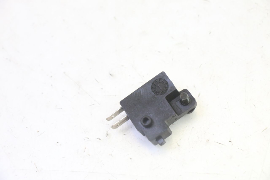 photo de LEFT BRAKE LIGHT SWITCH KYMCO DINK STREET 125 (2009 - 2014) - Alternative perspective