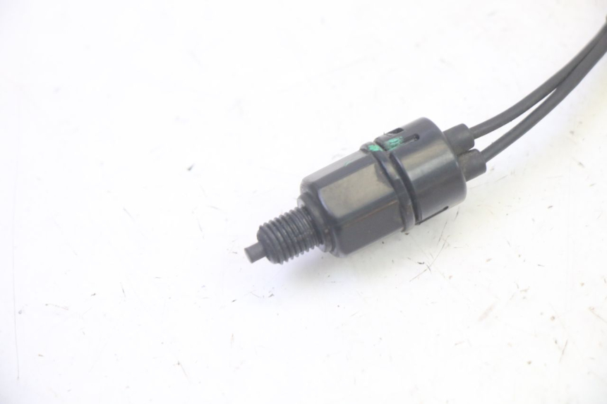photo de LEFT STOP LIGHT SWITCH PIAGGIO FLY 4T 50 (2013 - 2017) - Component detail