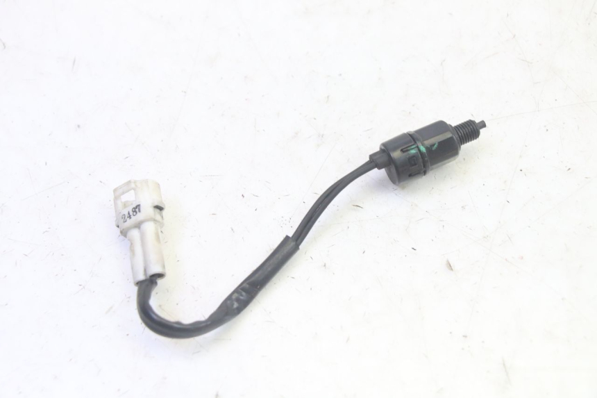 photo de LEFT STOP LIGHT SWITCH PIAGGIO FLY 4T 50 (2013 - 2017) - Zoom on usage condition