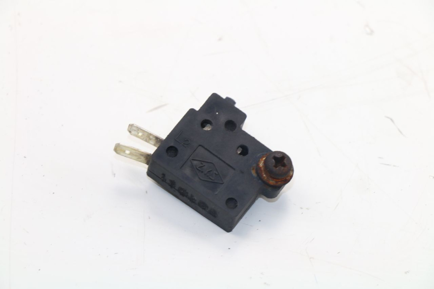 photo de LEFT STOP LIGHT SWITCH KAWASAKI J300 300 (2014 - 2017) - Zoom on usage condition