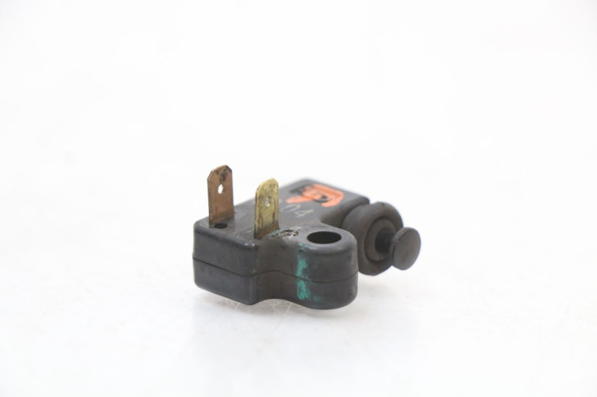 photo de LEFT STOP LIGHT SWITCH MBK MW TRYPTIK 125 (2014 - 2016) - Zoom on usage condition