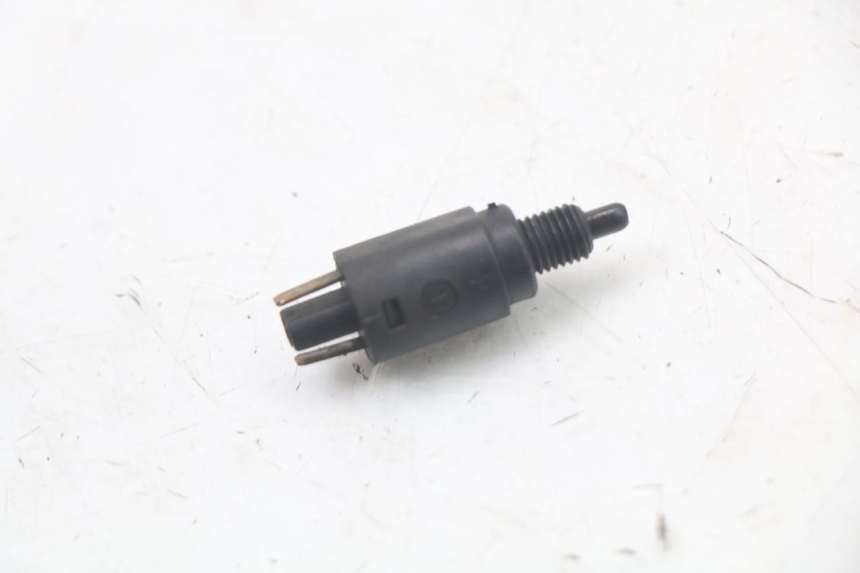 photo de LEFT STOP LIGHT SWITCH PIAGGIO BEVERLY 125 (1998 - 2005) - Component detail