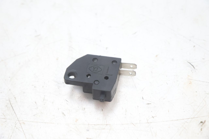 photo de LEFT STOP LIGHT SWITCH JM MOTORS R-MAX TECH 50 (2024 - 2026) - Alternative perspective