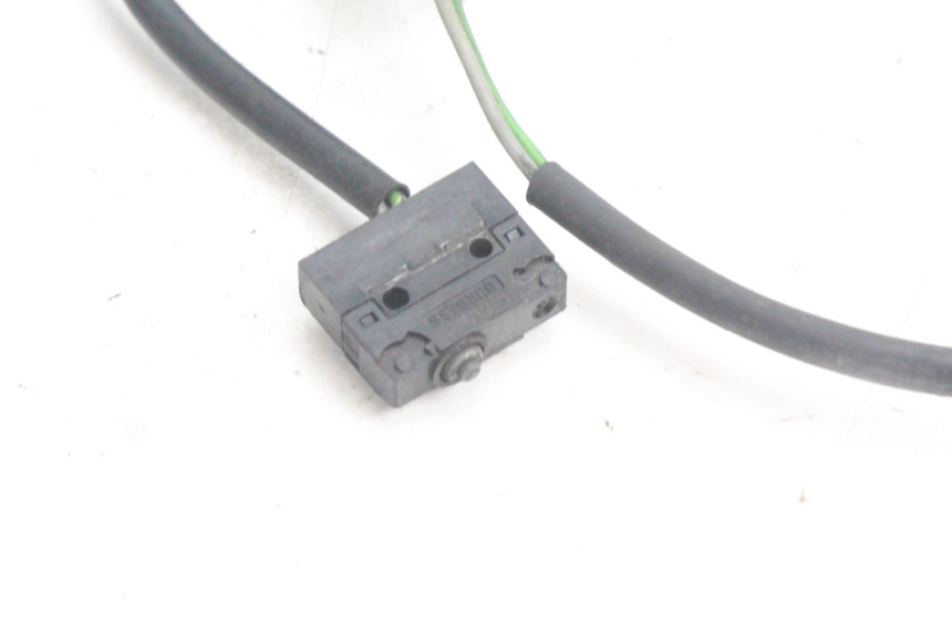 photo de LEFT BRAKE LIGHT SWITCH PEUGEOT SATELIS 125 (2006 - 2009) - Component detail