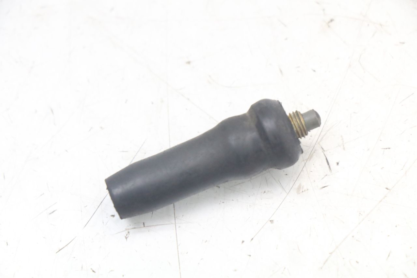 photo de LEFT BRAKE LIGHT SWITCH PEUGEOT SPEEDFIGHT 100 (1997 - 2007) - Zoom on usage condition