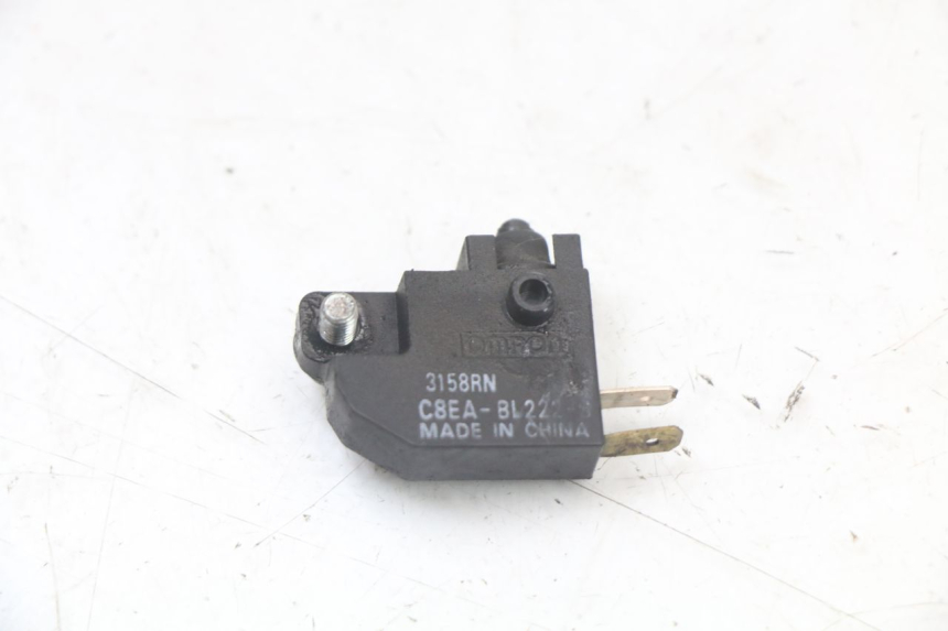 photo de LEFT STOP LIGHT SWITCH SUZUKI BURGMAN 125 (2018 - 2021) - Zoom on usage condition