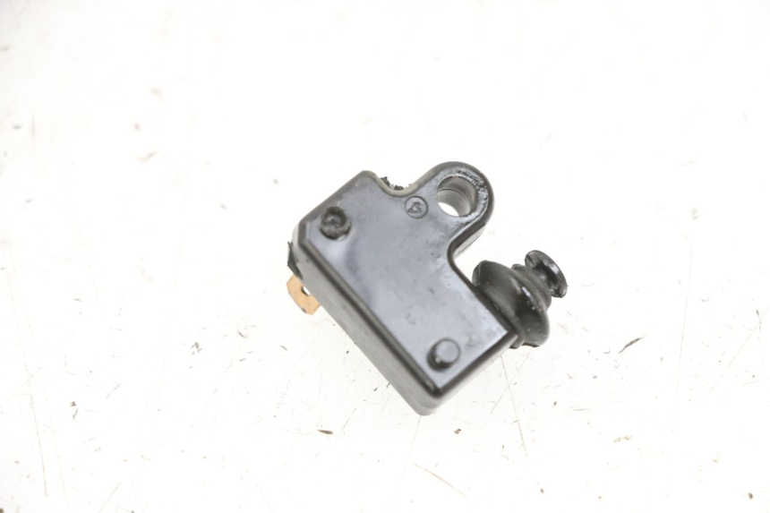 photo de LEFT STOP LIGHT SWITCH YAMAHA TRICITY 300 (2020 - 2024) - Zoom on usage condition
