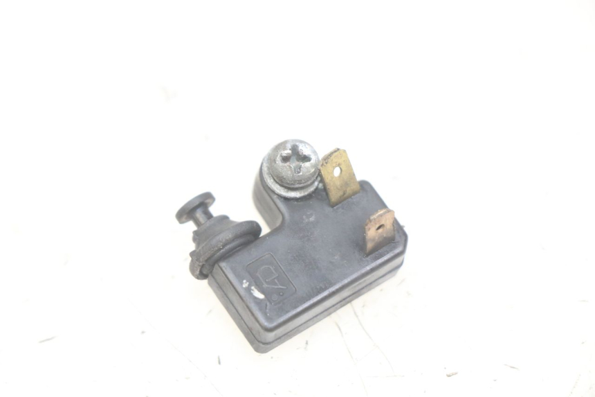 photo de LEFT BRAKE LIGHT SWITCH YAMAHA YP MAJESTY 400 (2004 - 2008) - Main view