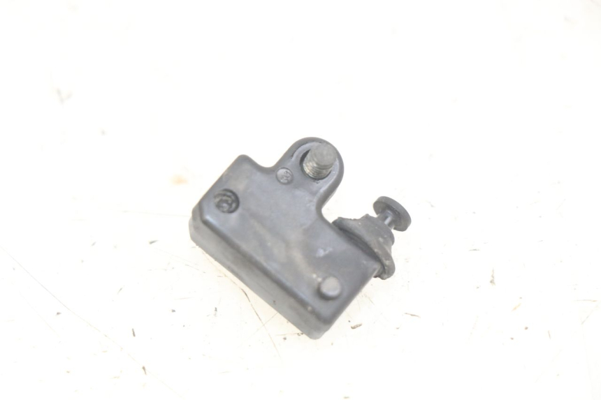 photo de LEFT BRAKE LIGHT SWITCH YAMAHA YP MAJESTY 400 (2004 - 2008) - Component detail