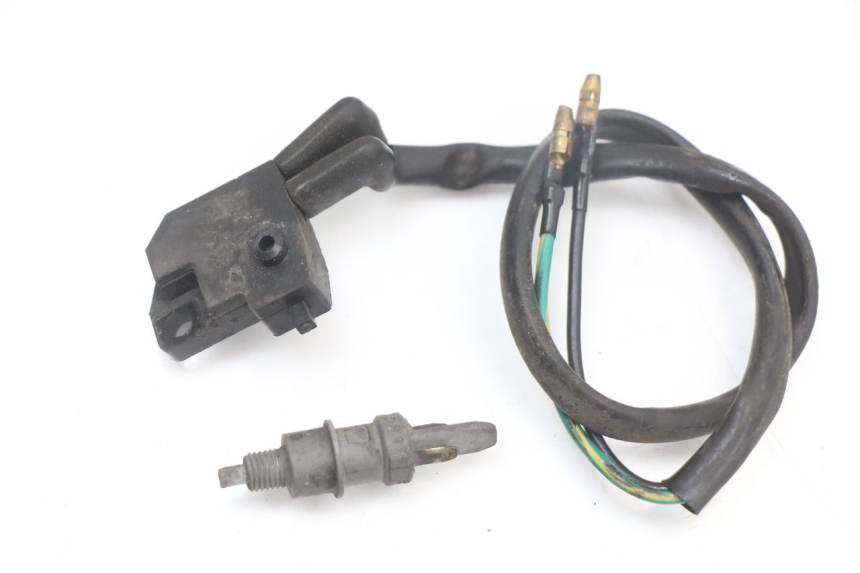 photo de STOP LIGHT SWITCH PEUGEOT KISBEE 4T 50 (2018 - 2022) - Main view