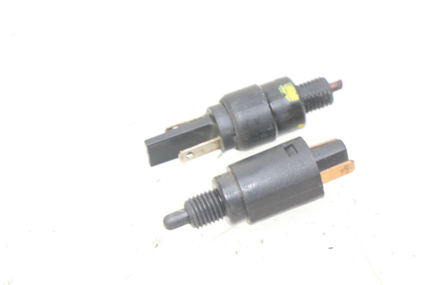 photo de STOP LIGHT SWITCH PIAGGIO LIBERTY IGET S 125 (2016 - 2020) - Main view